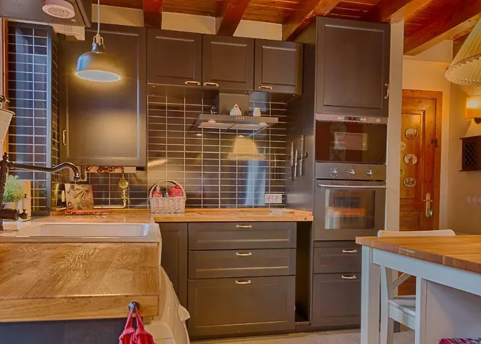 Saplan Real Estate Cuma 公寓 *